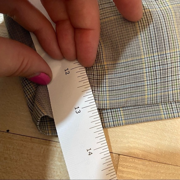 Beechers Brook plaid shorts capris in size 2 - Picture 7 of 7